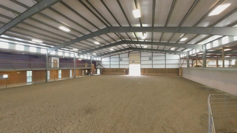 204 E Casey Rd, Lone Jack, MO à vendre - Vidéo sur l’annonce professionnelle – Image 2 sur 92