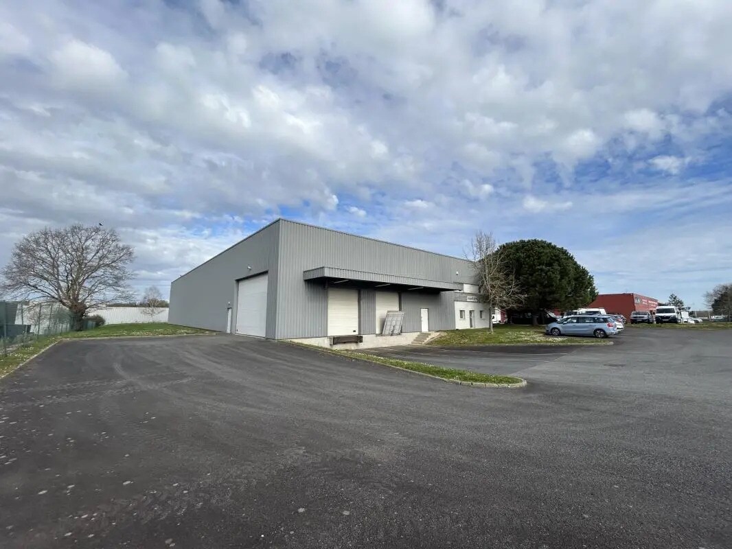 Local d’activités dans Saint-Herblain à louer Photo de l’immeuble– Image 1 sur 8