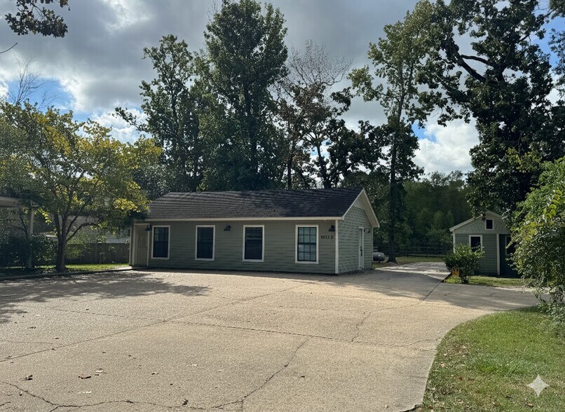 8911 West Ln, Magnolia, TX à louer - Photo de l’immeuble – Image 1 sur 18