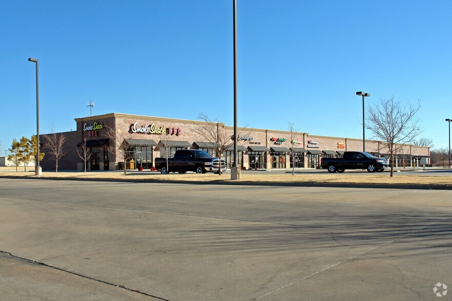 801-867 SW 119th St, Oklahoma City, OK à louer - Photo de l’immeuble – Image 2 sur 9