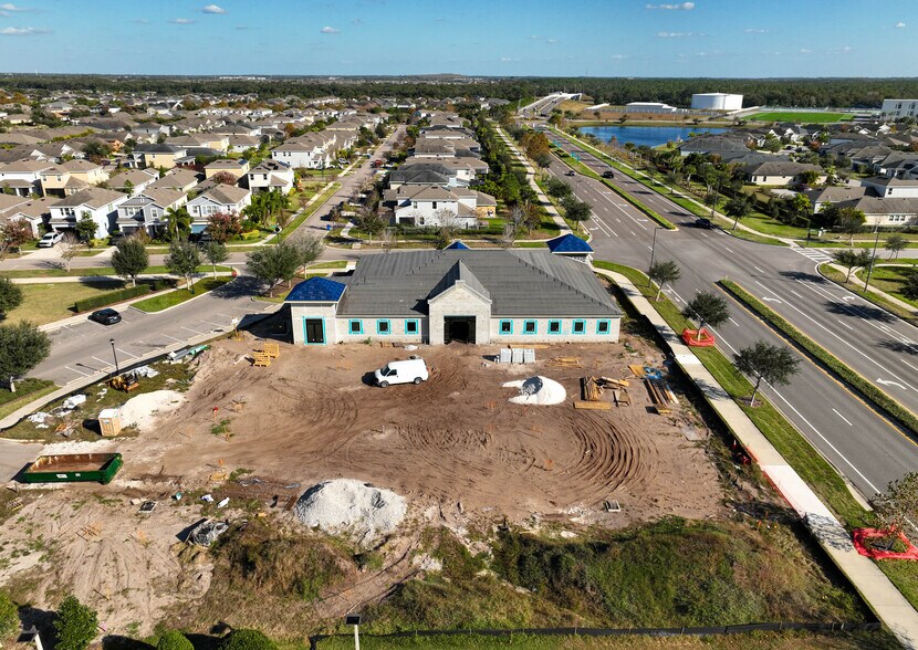 7239 Paradiso Dr, Apollo Beach, FL à louer - Photo de la construction – Image 3 sur 3