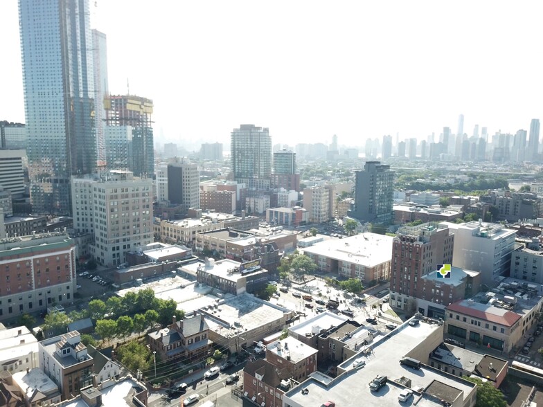 872 Bergen Ave, Jersey City, NJ à louer - Photo de l’immeuble – Image 3 sur 14