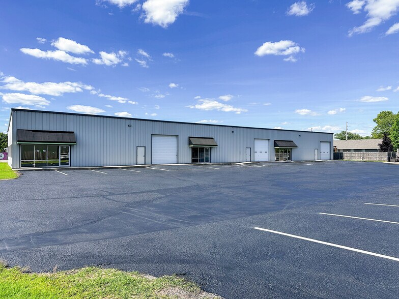 600-608 S Ramsey Dr, Valley Center, KS à vendre - Photo de l’immeuble – Image 2 sur 12