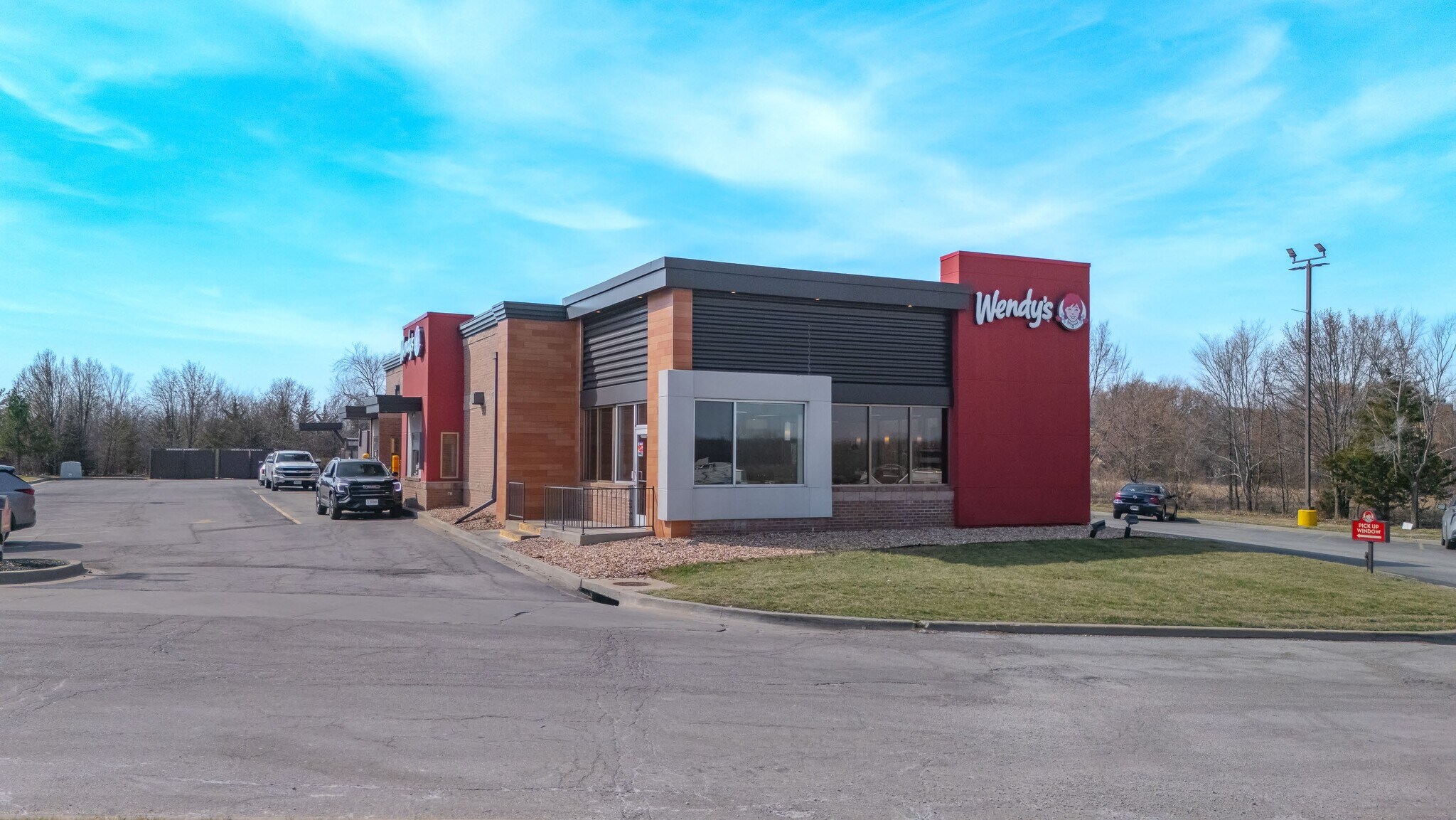 9800 NW Prairie View Rd, Kansas City, MO à vendre Photo principale– Image 1 sur 3