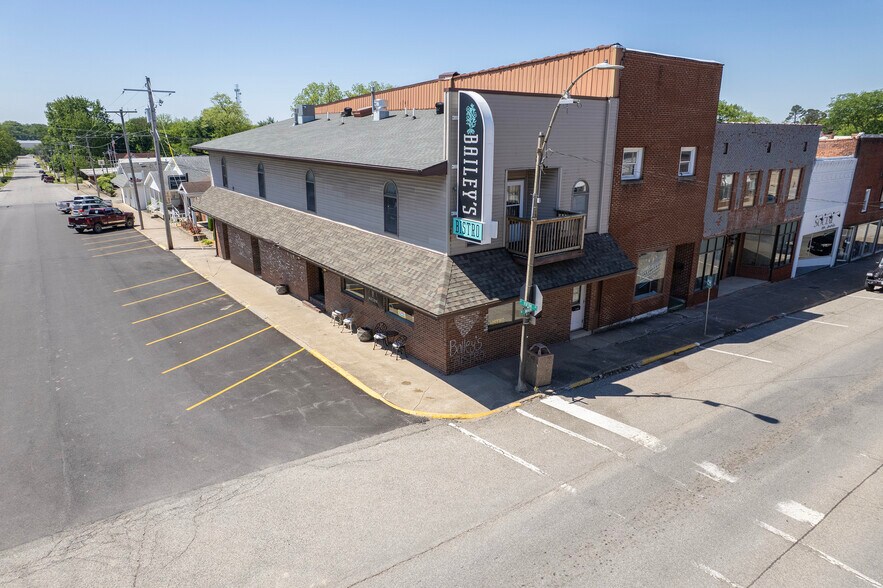 1 Main St, Albion, IL à vendre - Photo de l’immeuble – Image 3 sur 37