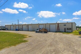 Plus de détails pour 162-166 S McLennan Loop, Elm Mott, TX - Industriel/Logistique à louer