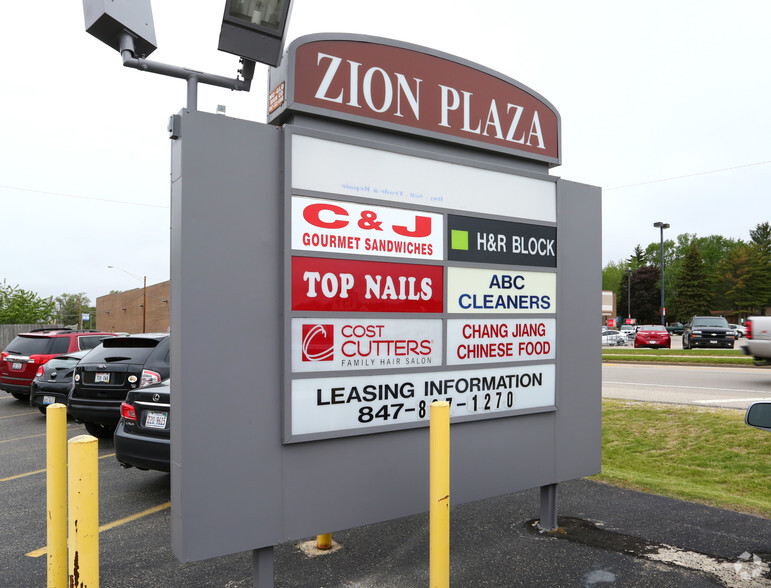 1301-1315 21st St, Zion, IL à louer - Photo de l’immeuble – Image 3 sur 8