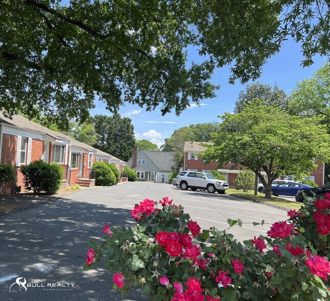 302 S Broad St, Gastonia, NC à vendre - Photo de l’immeuble – Image 2 sur 7