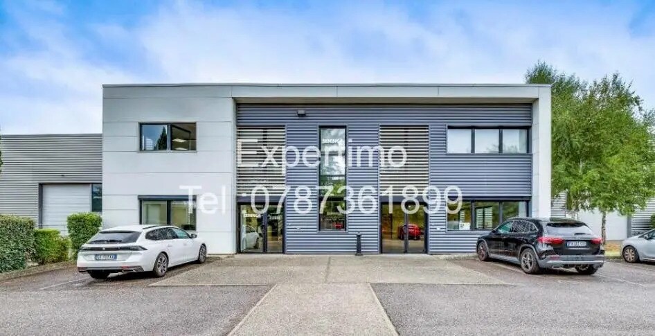 Local d’activités dans Saint-Priest à louer - Photo de l’immeuble – Image 3 sur 12