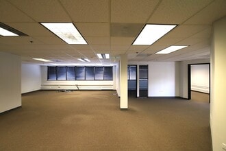 1001 S Monaco Pky, Denver, CO à louer Photo intérieure– Image 1 sur 14