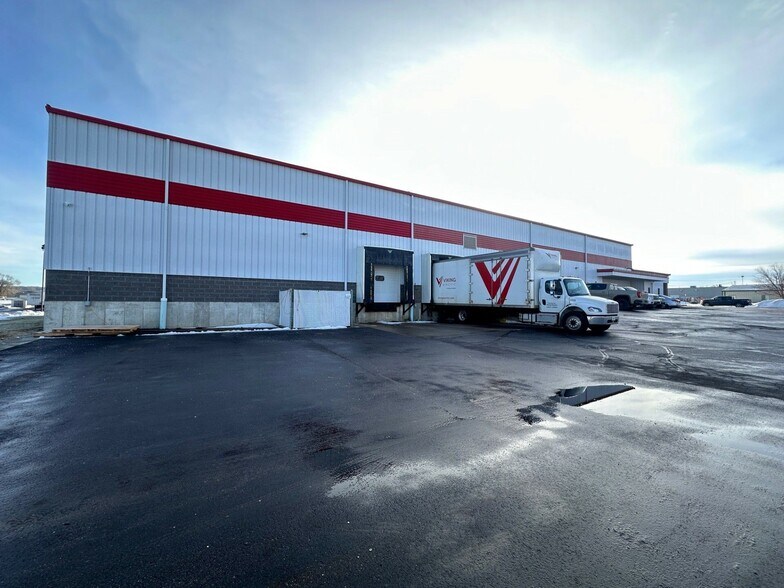 320 Lundin Blvd, Mankato, MN à louer - Photo de l’immeuble – Image 3 sur 8