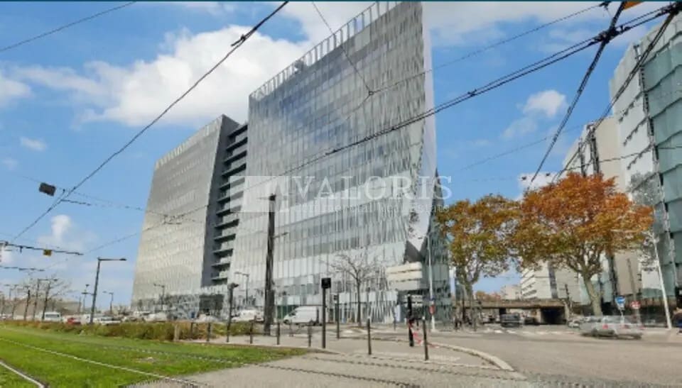 16 Rue Général Mouton-Duvernet, Lyon à louer Photo de l’immeuble– Image 1 sur 9