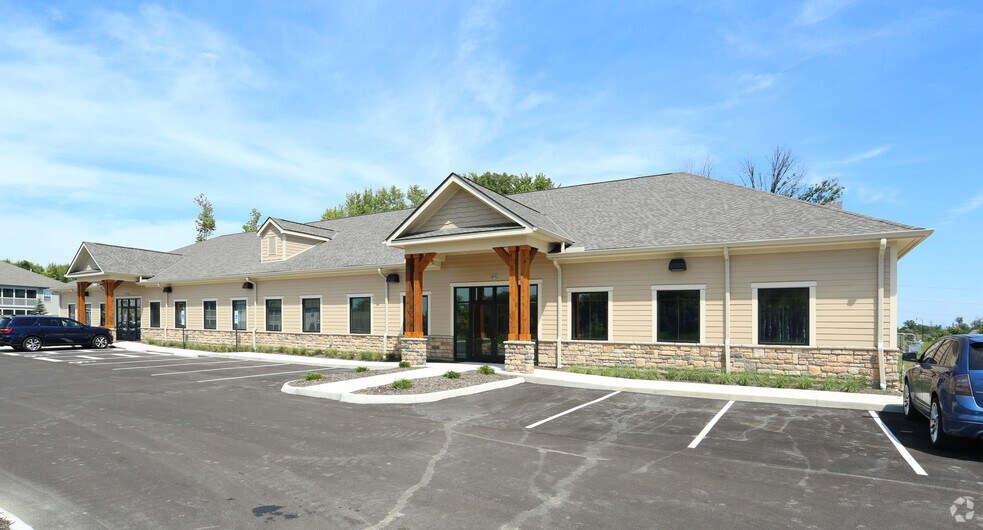 6357 N Hamilton Rd, Westerville, OH à louer - Photo de l’immeuble – Image 1 sur 18