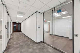 5065-5075 Westheimer Rd, Houston, TX à louer Photo intérieure– Image 2 sur 7