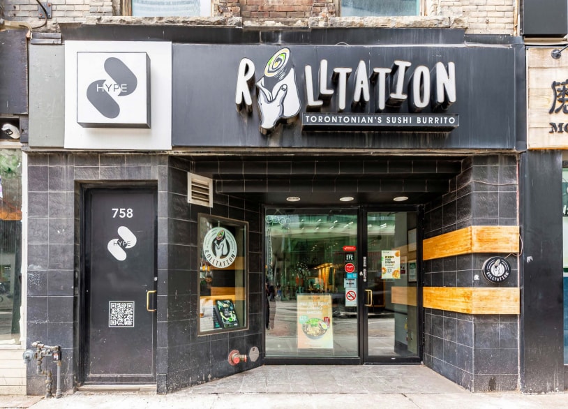 758 Yonge St, Toronto, ON à louer Photo de l’immeuble– Image 1 sur 2