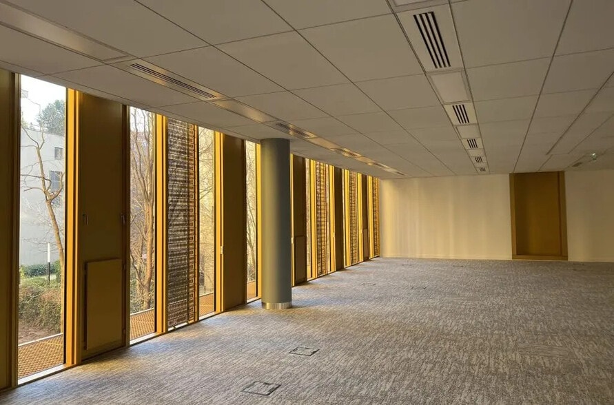 1 Cours De L'Ile Seguin, Boulogne-Billancourt à louer - Photo de l’immeuble – Image 3 sur 8