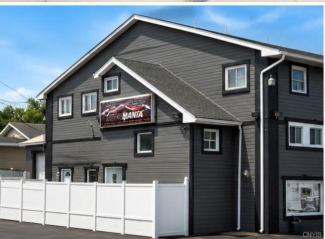 2101 Whitesboro St, Utica, NY à vendre - Photo de l’immeuble – Image 2 sur 2