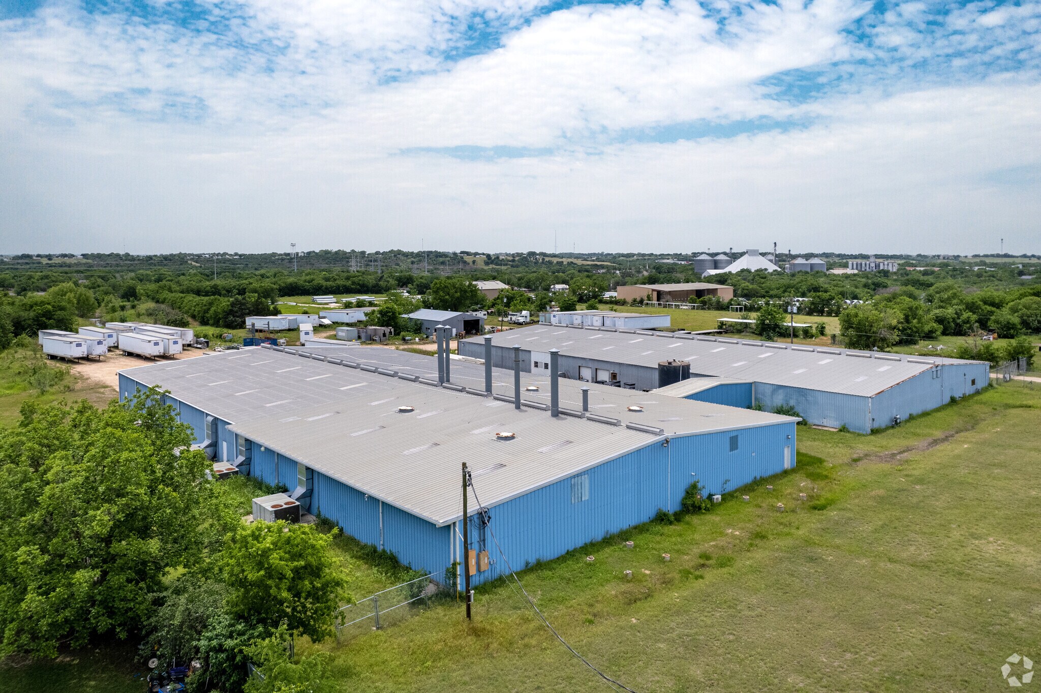 1300 E 4th St, Taylor, TX à vendre Photo principale– Image 1 sur 8