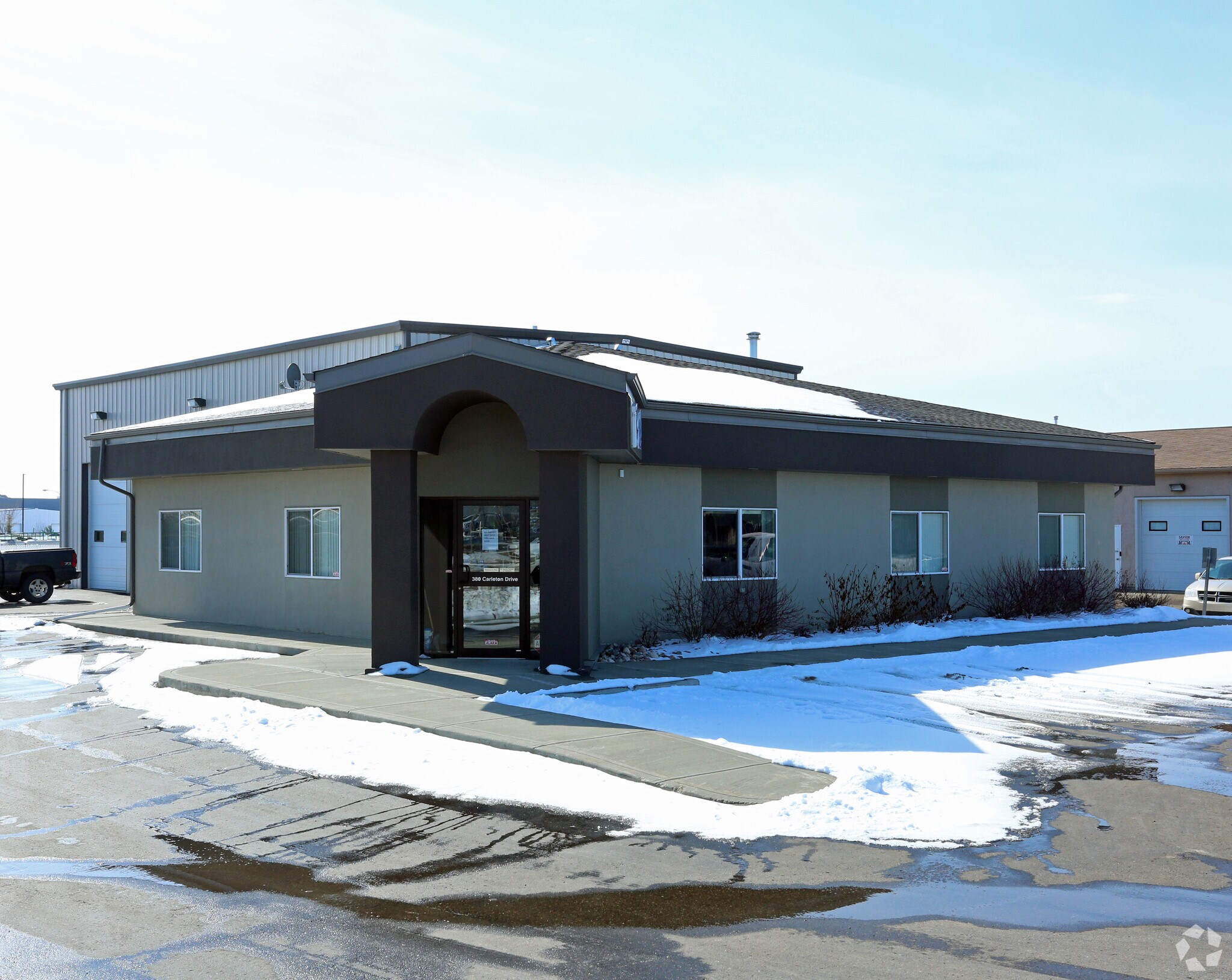 380 Carleton Dr, St. Albert, AB à vendre Photo principale– Image 1 sur 3