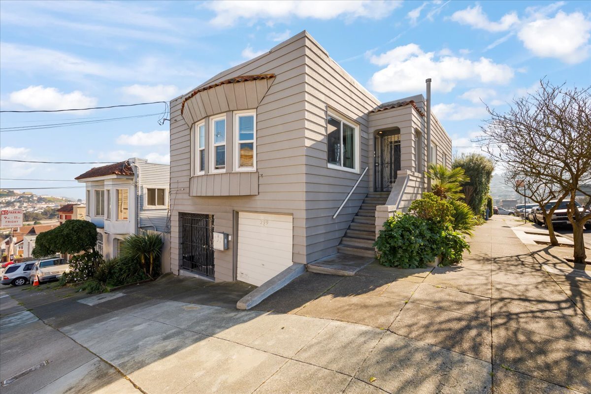 299 Rhine St, Daly City, CA à vendre Photo principale– Image 1 sur 18
