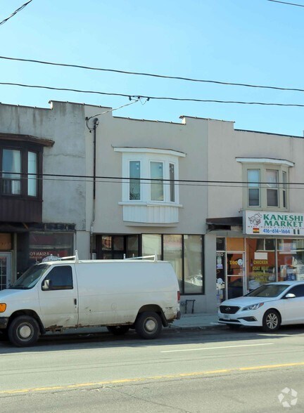 1188 Weston Rd, Toronto, ON à louer - Photo principale – Image 1 sur 2