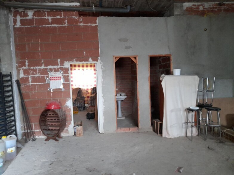 Local commercial dans Cáceres à vendre - Photo de l’immeuble – Image 2 sur 5