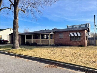 Plus de détails pour 311 S Main St, Springdale, AR - Bureau à vendre