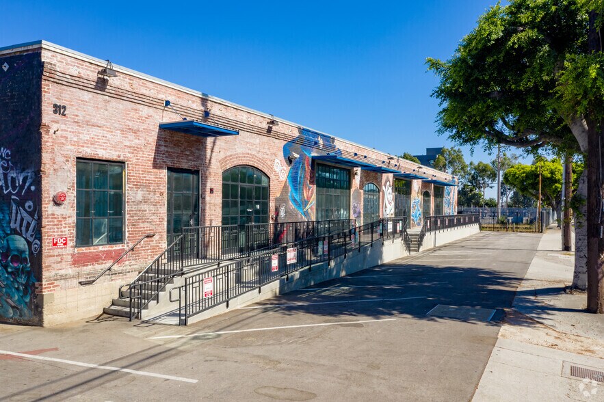 308-312 S Alameda St, Los Angeles, CA à louer - Photo principale – Image 1 sur 12
