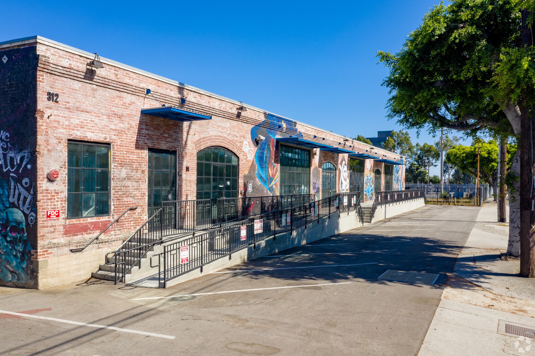 308-312 S Alameda St, Los Angeles, CA à louer Photo principale– Image 1 sur 13