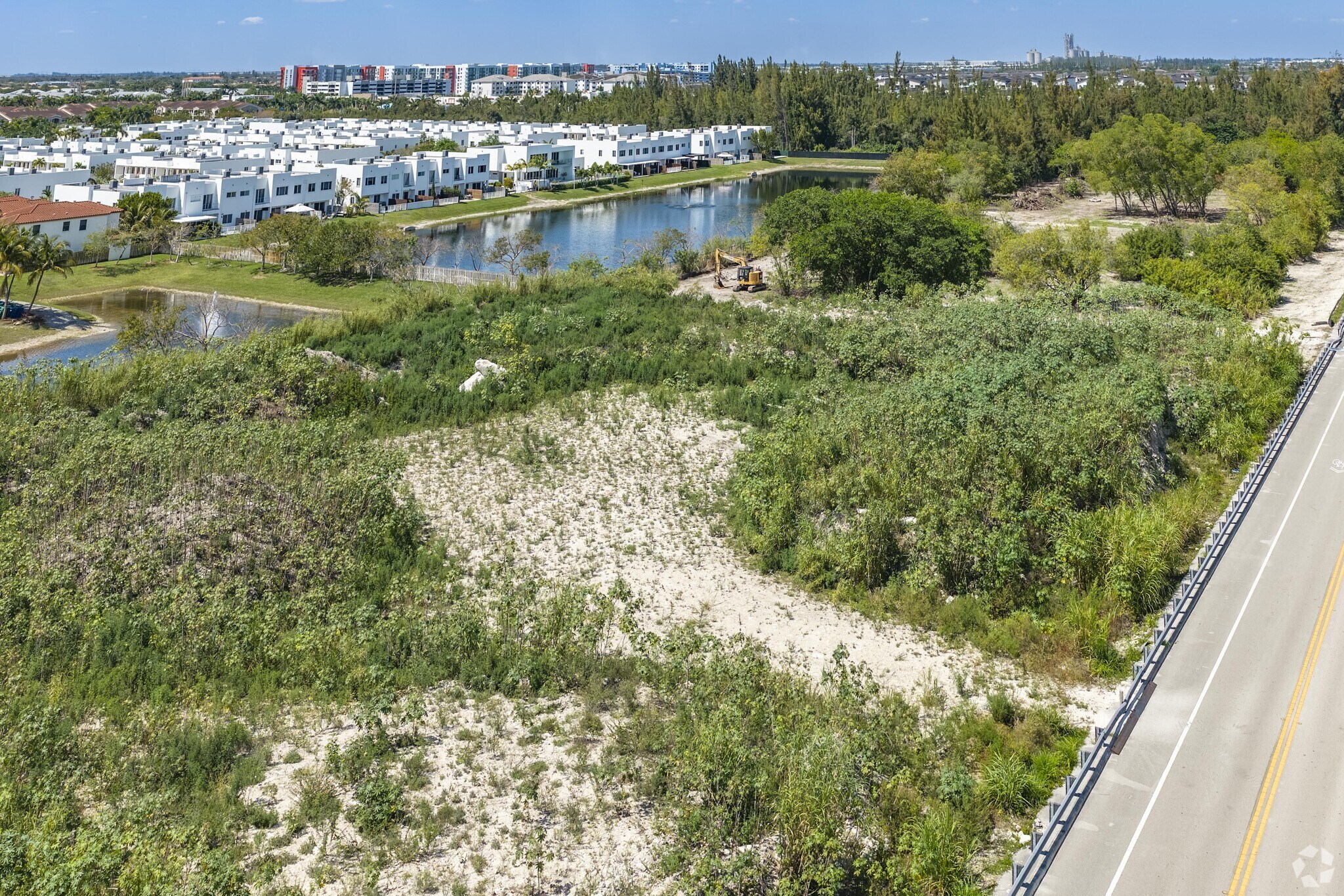 7150 NW 102nd Ave, Doral, FL à vendre Photo de l’immeuble– Image 1 sur 21