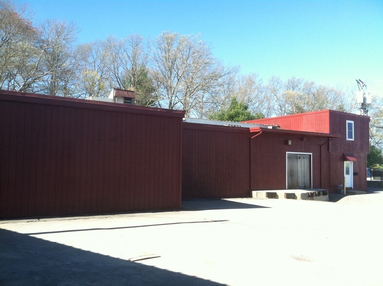 731 Belmont St, Brockton, MA à louer - Photo de l’immeuble – Image 3 sur 3