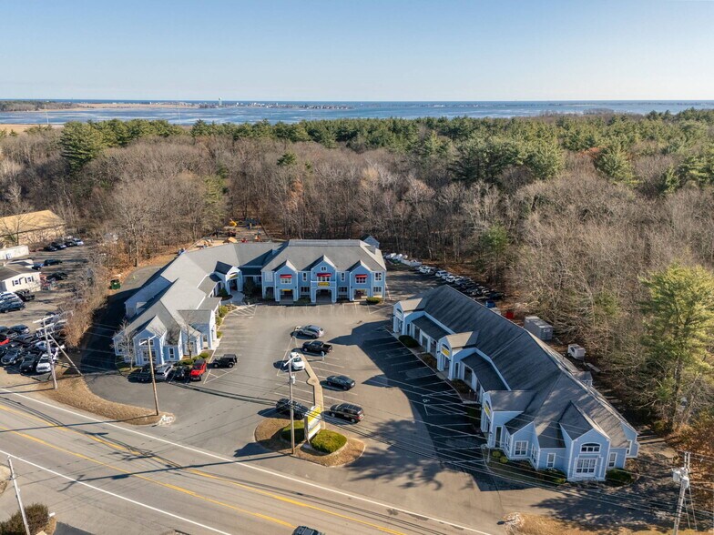 105 Lafayette Road portefeuille de 2 biens à vendre sur LoopNet.fr - Photo principale – Image 1 sur 4