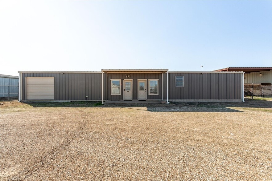 1497 W Highway 67, Glen Rose, TX à louer - Photo principale – Image 1 sur 22