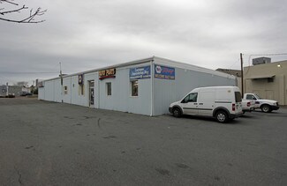 Plus de détails pour 133 S West End Blvd, Quakertown, PA - Local commercial à louer