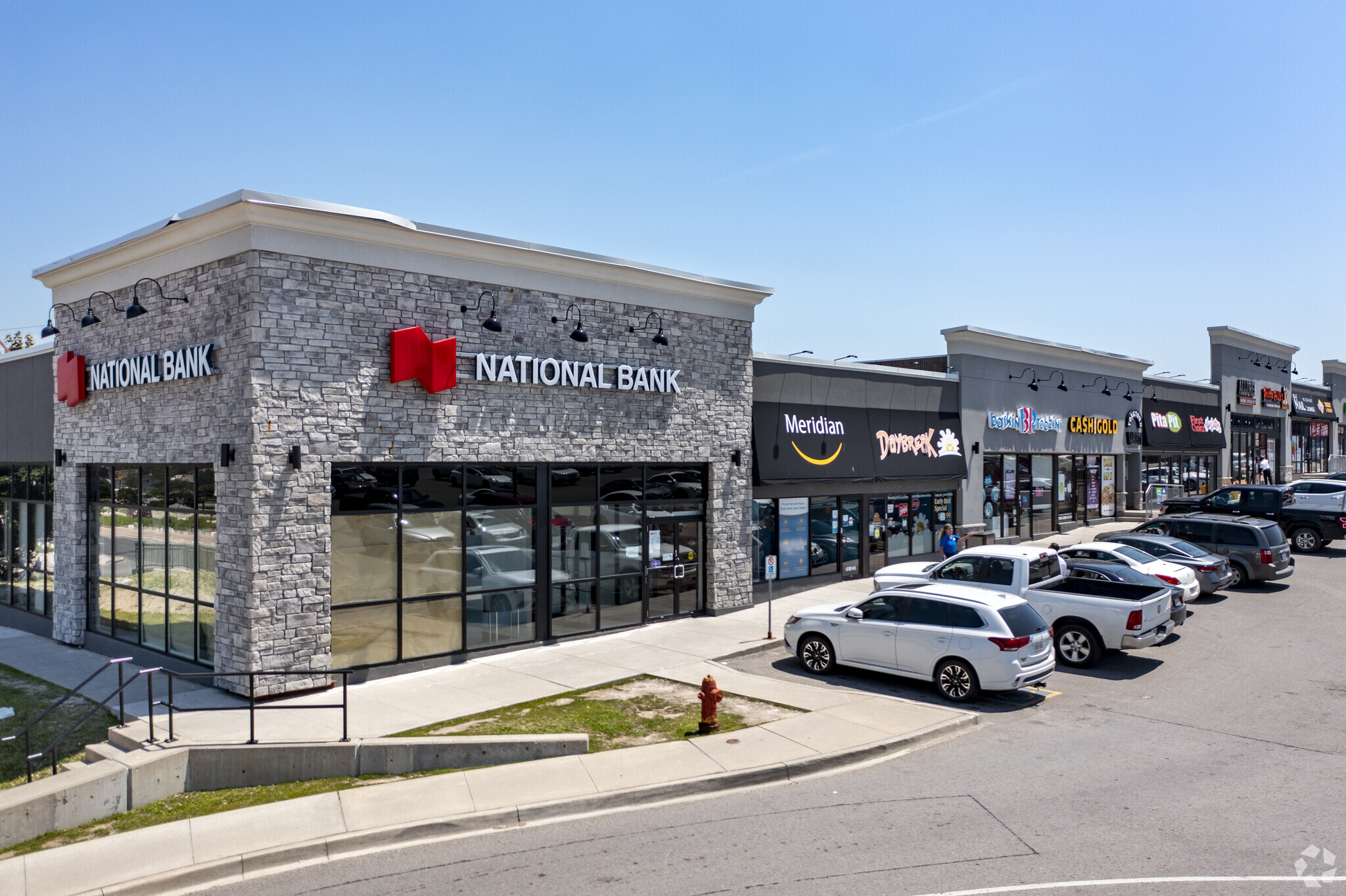 16-28 Wilstead Dr, Newmarket, ON à louer Photo principale– Image 1 sur 4