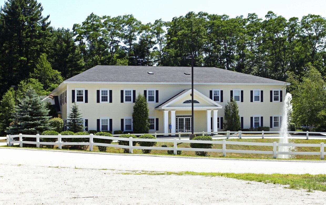 5-9 Sheep Davis Rd, Pembroke, NH à louer Photo intérieure– Image 1 sur 10