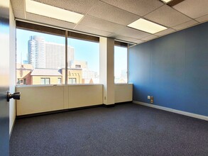 222 Somerset St W, Ottawa, ON à louer Photo intérieure– Image 2 sur 4