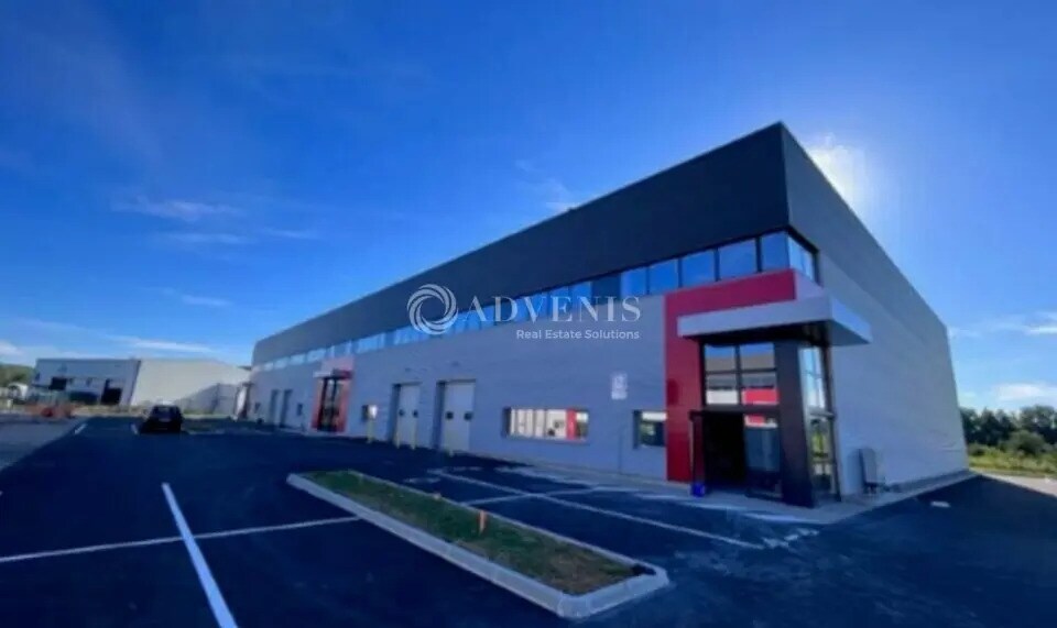 Local d’activités dans Dagneux à louer - Photo de l’immeuble – Image 1 sur 1