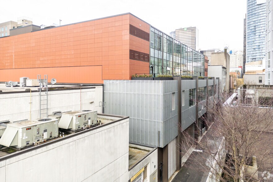 978 Granville St, Vancouver, BC à louer - Photo de l’immeuble – Image 3 sur 4