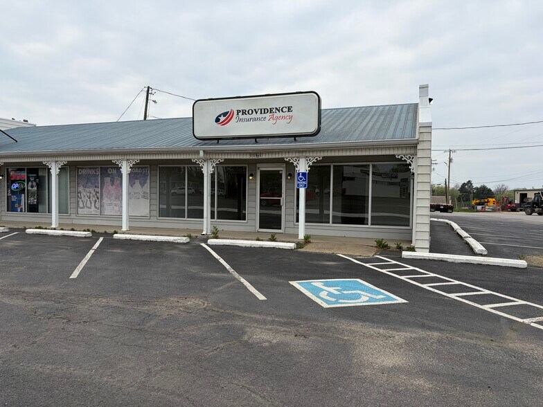 1161 NW Broad St, Murfreesboro, TN à louer - Photo de l’immeuble – Image 2 sur 16