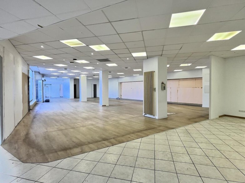 Local commercial dans Forbach à louer - Photo intérieure – Image 1 sur 12