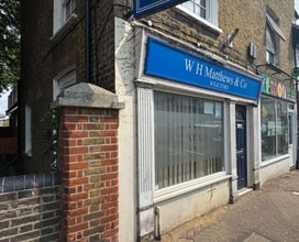 31 Church St, Staines à louer Photo de l’immeuble– Image 1 sur 3