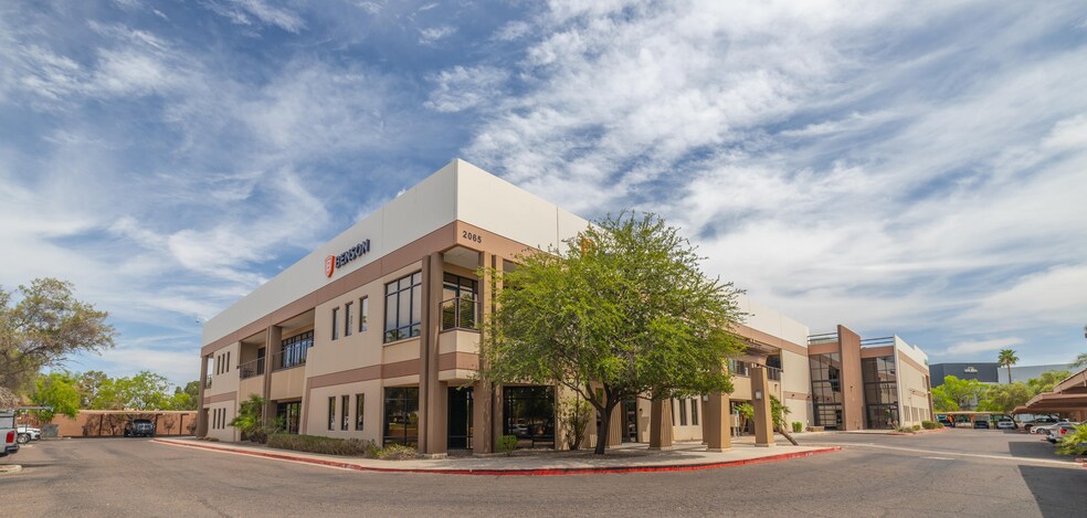 2065 W Obispo Ave, Gilbert, AZ à vendre - Photo de l’immeuble – Image 3 sur 14
