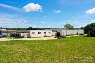 Plus de détails pour 2219 N Central Ave, Rockford, IL - Industriel/Logistique à vendre