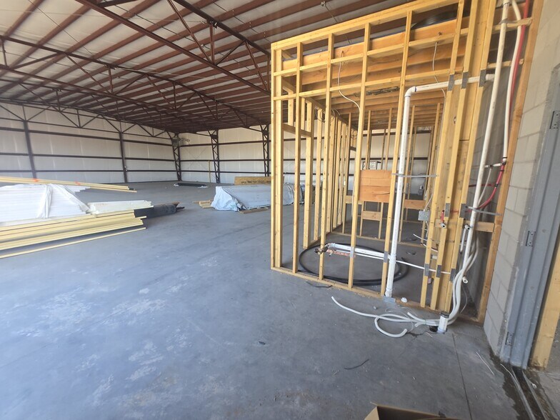 1197 E 3000 N, Layton, UT à louer - Photo de l’immeuble – Image 3 sur 8