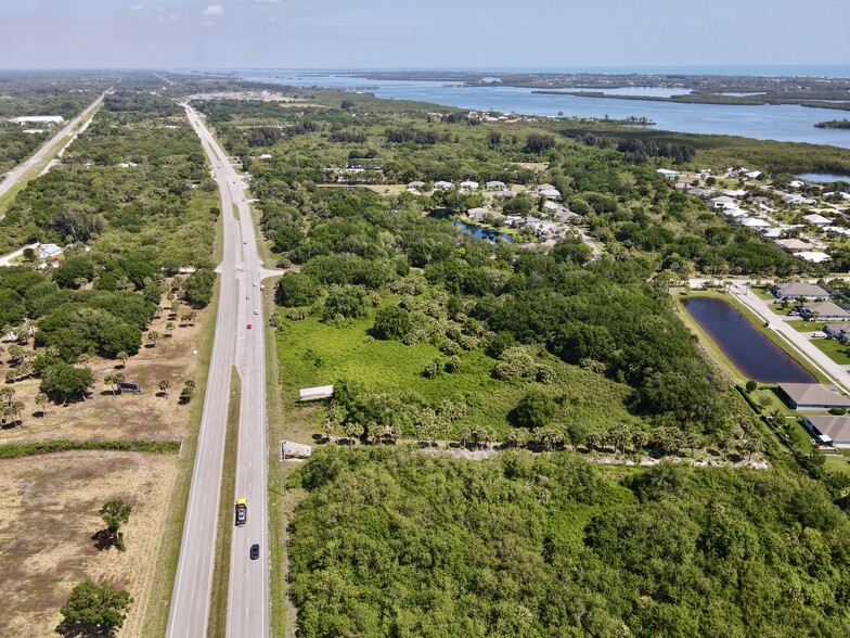 7250 US Highway 1, Vero Beach, FL à vendre - Photo de l’immeuble – Image 3 sur 5
