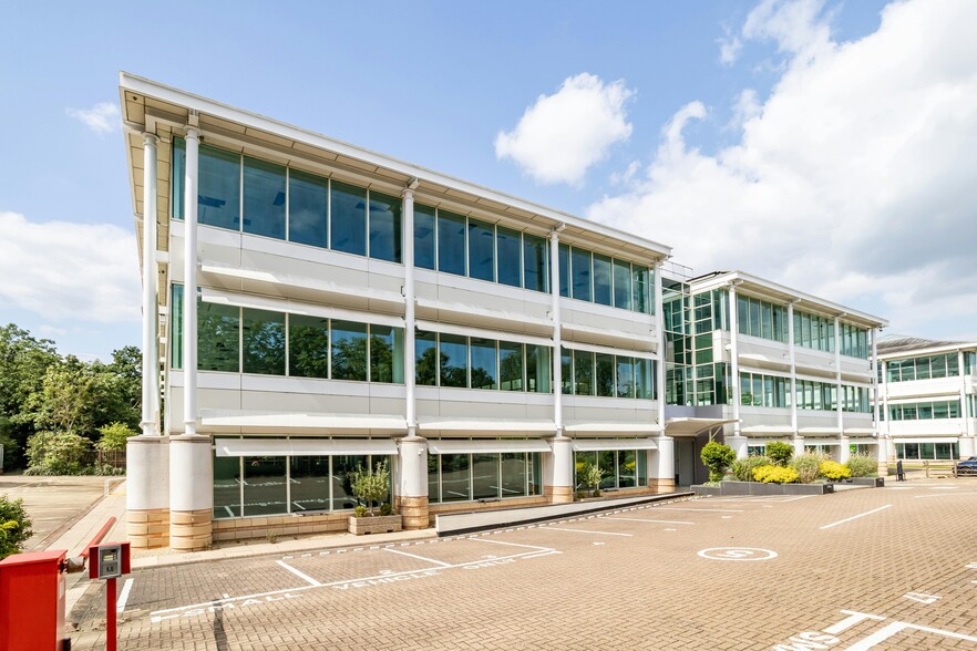 800 Pavilion Dr, Northampton à vendre - Photo de l’immeuble – Image 2 sur 12