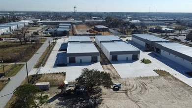 5708 McCracken Rd, Houston, TX à louer Photo de l’immeuble– Image 2 sur 4