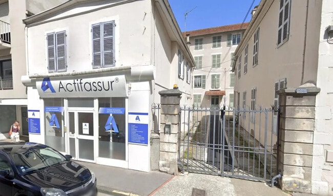 Plus de détails pour Local commercial à vendre