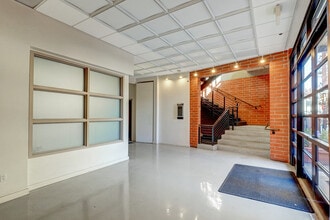 2330 Pontius Ave, Los Angeles, CA à louer Photo intérieure– Image 1 sur 5